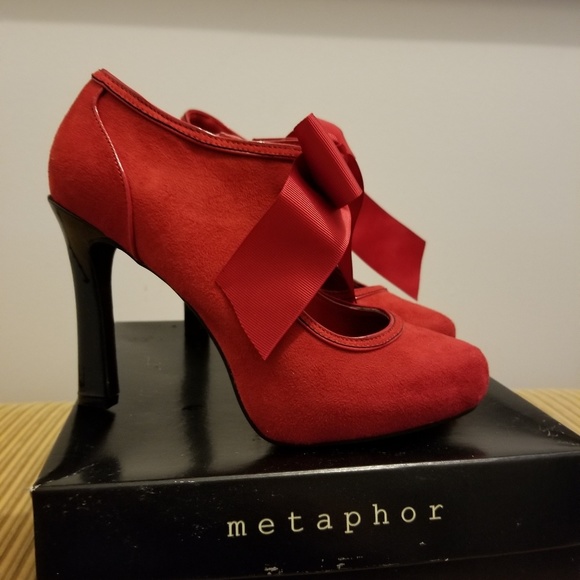 Heels - Picture 4 of 4